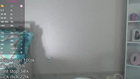 Snapshot of vickyfuckingdoll chatting on April 4, 3:16 am vickyfuckingdoll online show from April 4, 3:16 am