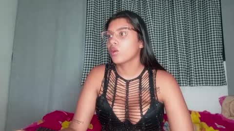 Snapshot of vickyhm22 chatting on October 7, 8:55 am vickyhm22 online show from October 7, 8:55 am