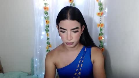 Snapshot of vickyxdany chatting on May 14, 8:04 pm vickyxdany online show from May 14, 8:04 pm