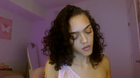 Snapshot of vickyyyx chatting on October 10, 1:15 am Goddess Victory online show from October 10, 1:15 am