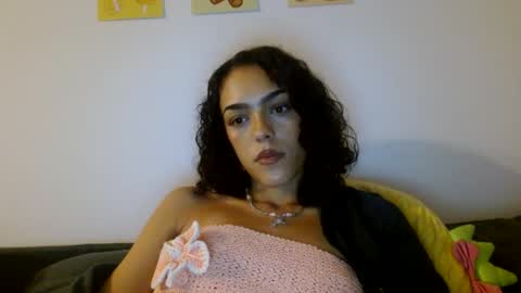 Snapshot of vickyyyx chatting on October 10, 10:53 pm Goddess Victory online show from October 10, 10:53 pm