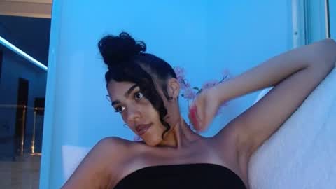 Snapshot of vickyyyx chatting on June 22, 4:09 am Goddess Victory online show from June 22, 4:09 am