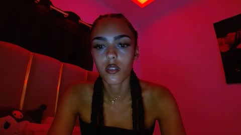 Snapshot of vickyyyx chatting on July 15, 2:28 am Goddess Victory online show from July 15, 2:28 am