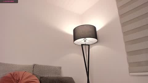 Victoria  online show from December 6, 10:52 pm