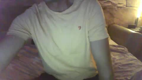 Snapshot of victor_1486 chatting on October 11, 12:10 am victor_1486 online show from October 11, 12:10 am