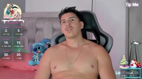 Snapshot of victor_vixen chatting on December 28, 8:58 pm victor online show from December 28, 8:58 pm