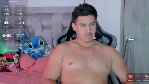 Snapshot of victor_vixen chatting on January 6, 9:54 pm victor online show from January 6, 9:54 pm