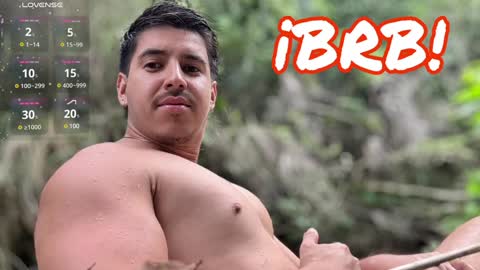 Snapshot of victor_vixen chatting on January 8, 5:59 pm victor online show from January 8, 5:59 pm