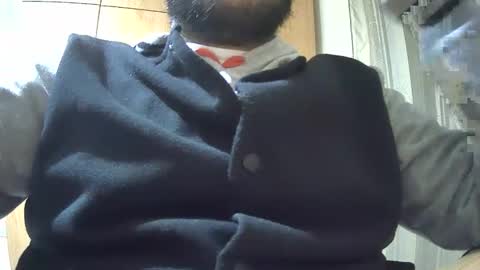 Snapshot of victorhume chatting on December 1, 3:17 pm VictorHume online show from December 1, 3:17 pm