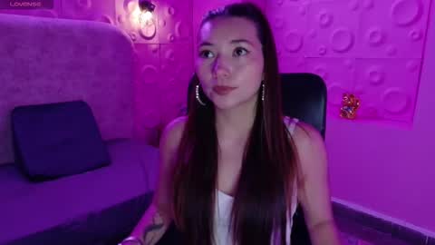 Victoria  online show from November 25, 4:12 am