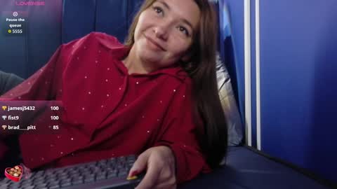 Victoria  online show from January 7, 3:36 pm