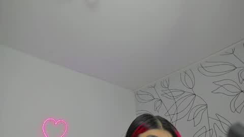 Victoria online show from January 18, 12:15 pm