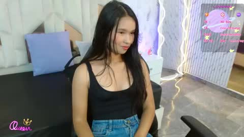 Snapshot of victoria1_tay chatting on April 28, 7:19 pm victoria1_tay online show from April 28, 7:19 pm