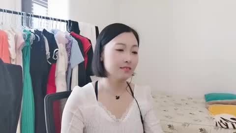 Snapshot of victoria991 chatting on November 7, 3:17 am victoria991 online show from November 7, 3:17 am