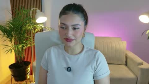 victoria online show from May 5, 1:30 pm