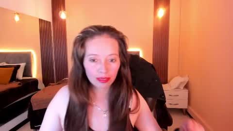 Snapshot of victoria__blake chatting on July 18, 7:39 pm victoria__blake online show from July 18, 7:39 pm