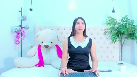 Snapshot of victoria_colemann chatting on November 28, 7:16 pm Victoria online show from November 28, 7:16 pm