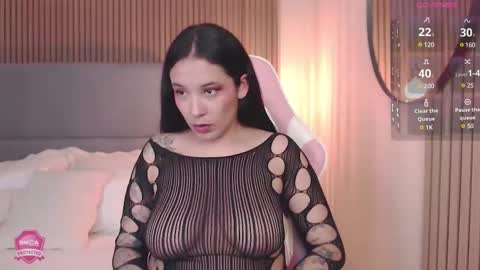 Snapshot of victoria_collinns chatting on February 4, 6:49 pm Victoria Collins online show from February 4, 6:49 pm