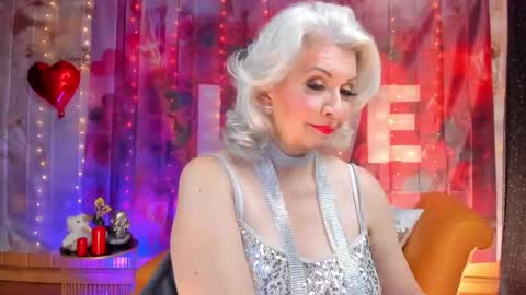 diorvictoria9 online show from February 2, 7:25 pm