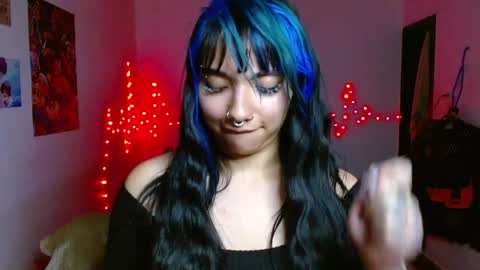 victoria online show from April 22, 4:15 am