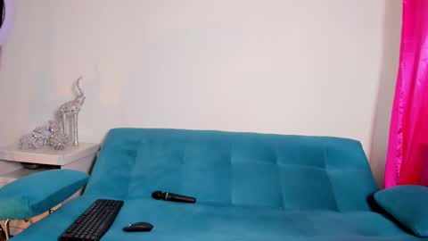 Victoria  online show from November 17, 5:08 pm