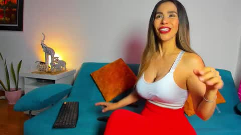 Victoria  online show from January 10, 5:15 pm