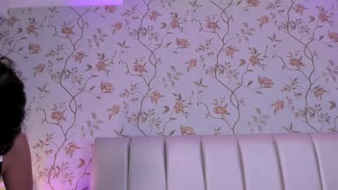  Victoria Lozano  online show from March 7, 12:45 pm