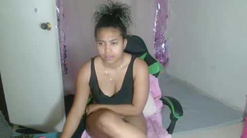 VICKY online show from December 14, 2:33 pm