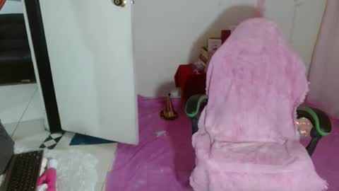 VICKY online show from February 21, 10:33 pm