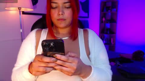 Snapshot of victoria_monteroo chatting on January 26, 8:13 pm Call me Vic online show from January 26, 8:13 pm