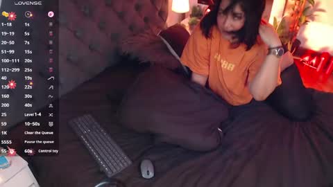 Snapshot of victoria_monteroo chatting on May 6, 1:03 am Call me Vic online show from May 6, 1:03 am