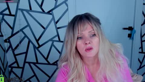 Snapshot of victoria_nelson chatting on March 20, 1:21 am Victoria My schedule for the week 2 GMT 3am-9am TuWeThFrSa online show from March 20, 1:21 am