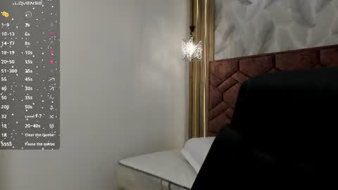 Snapshot of victoria_noir_18 chatting on July 2, 3:23 am Vicky online show from July 2, 3:23 am