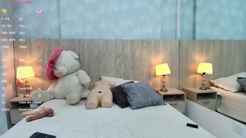 victoria_pachon online show from April 30, 7:09 pm