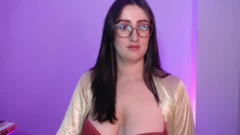 Snapshot of victoria_riider chatting on December 3, 8:06 pm Victoria online show from December 3, 8:06 pm