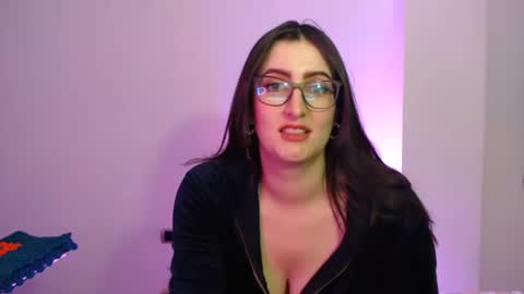 Snapshot of victoria_riider chatting on March 1, 9:15 pm Victoria online show from March 1, 9:15 pm