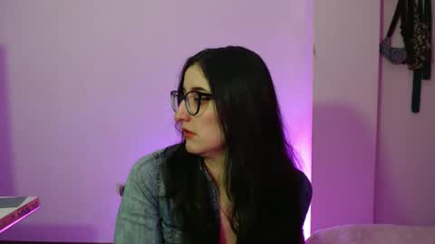 Snapshot of victoria_riider chatting on November 5, 8:42 pm Victoria online show from November 5, 8:42 pm