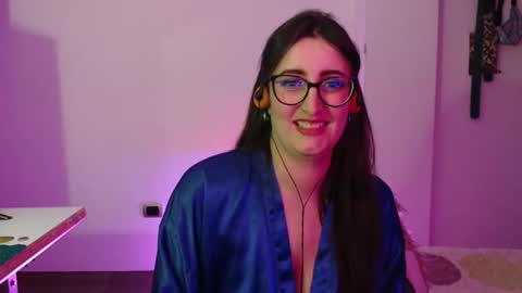 Snapshot of victoria_riider chatting on December 5, 8:38 pm Victoria online show from December 5, 8:38 pm