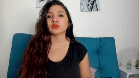 Snapshot of victoria_rossee chatting on February 16, 12:45 pm VICTORIA online show from February 16, 12:45 pm