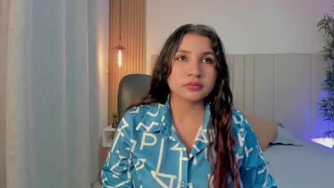 Snapshot of victoria_rossee chatting on May 23, 12:09 pm VICTORIA online show from May 23, 12:09 pm