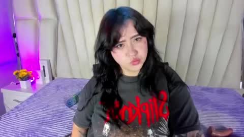 Snapshot of victoria_rossy_ chatting on June 14, 10:56 pm Victoria online show from June 14, 10:56 pm