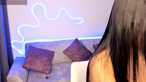 Snapshot of victoria_se chatting on December 31, 4:49 am Victoria online show from December 31, 4:49 am