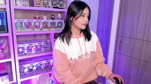 Victoria online show from April 10, 5:23 am