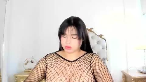 Snapshot of victoria_vallejo chatting on June 16, 11:35 am victoria online show from June 16, 11:35 am