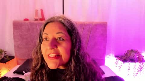 Snapshot of victoriaa_anderson_ chatting on May 27, 3:31 pm victoriaa_anderson_ online show from May 27, 3:31 pm