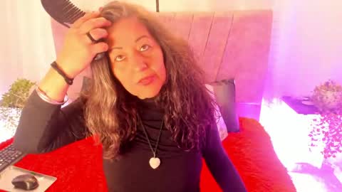 Snapshot of victoriaa_anderson_ chatting on June 5, 6:57 pm victoriaa_anderson_ online show from June 5, 6:57 pm