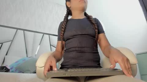 Victoria Sofia online show from March 13, 7:09 pm