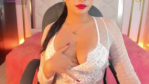 victoria online show from December 18, 12:22 pm