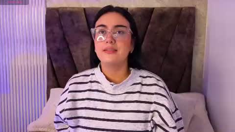 Snapshot of victoriaandrade chatting on June 22, 11:40 am Victoria Andrade online show from June 22, 11:40 am