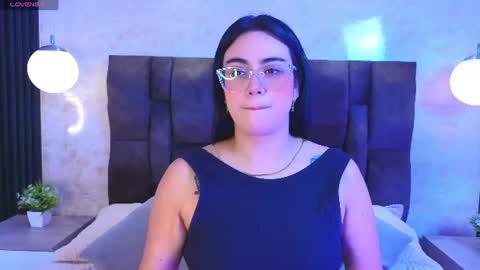 Snapshot of victoriaandrade chatting on June 30, 11:44 am Victoria Andrade online show from June 30, 11:44 am
